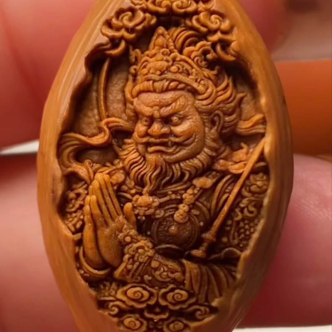 THE EIGHT TREASURES — HAND-CARVED GUARDIAN BRACELET